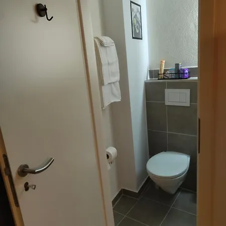Gaestezimmer Nahe Therme Quarto em Acomodações Particulares