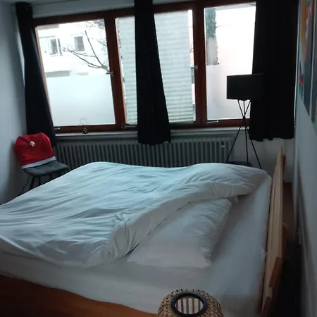 Gaestezimmer Nahe Therme Quarto em Acomodações Particulares *